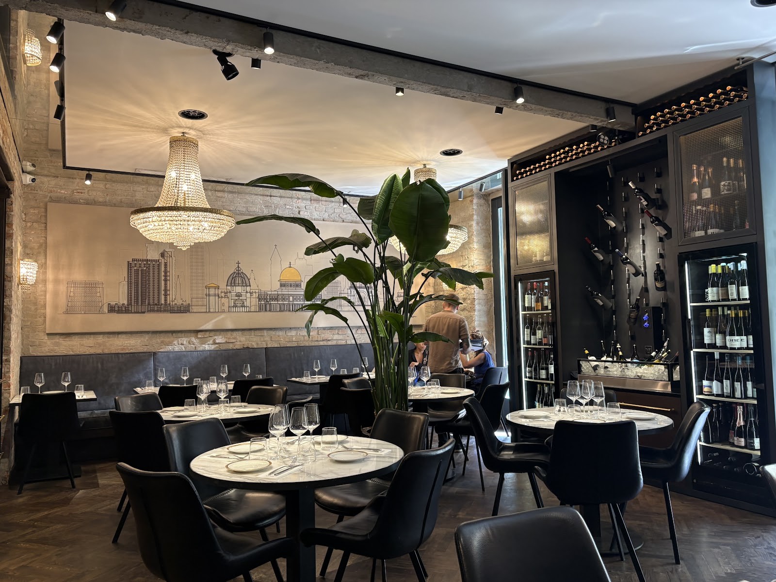 NOAH Israeli Food Sharing Concept: the place