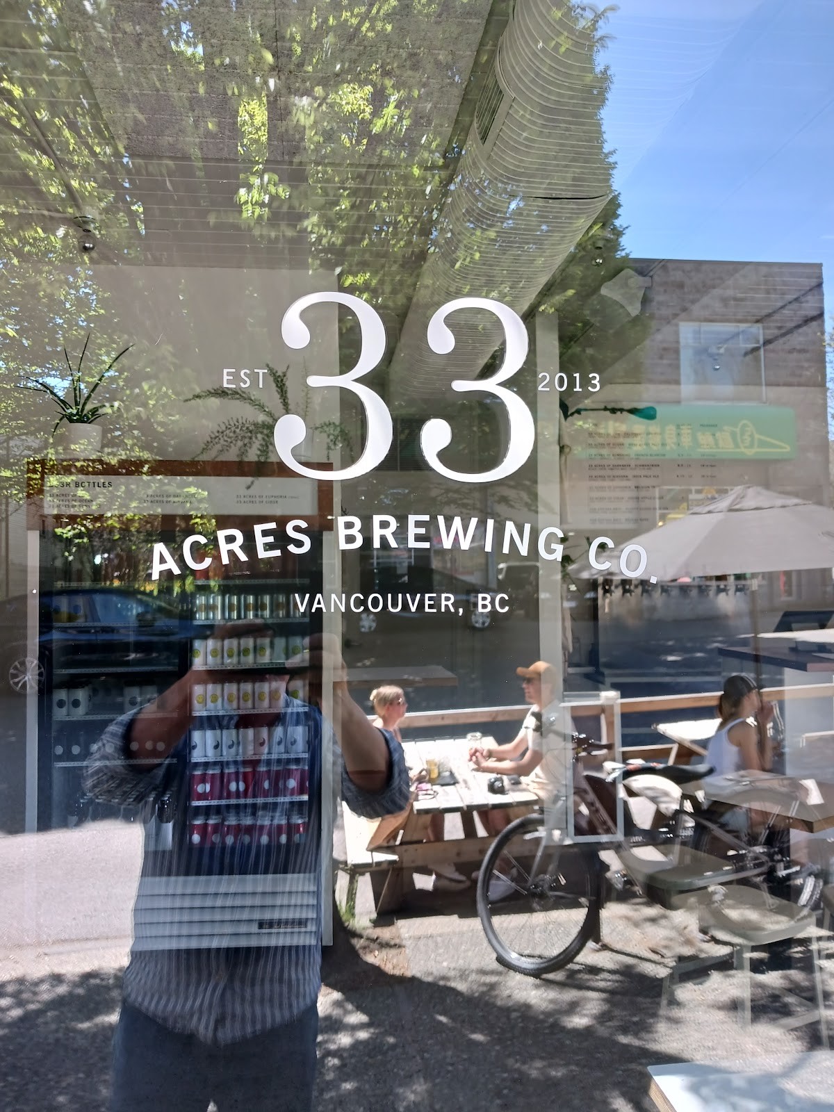 33 Acres Brewing Company: the place