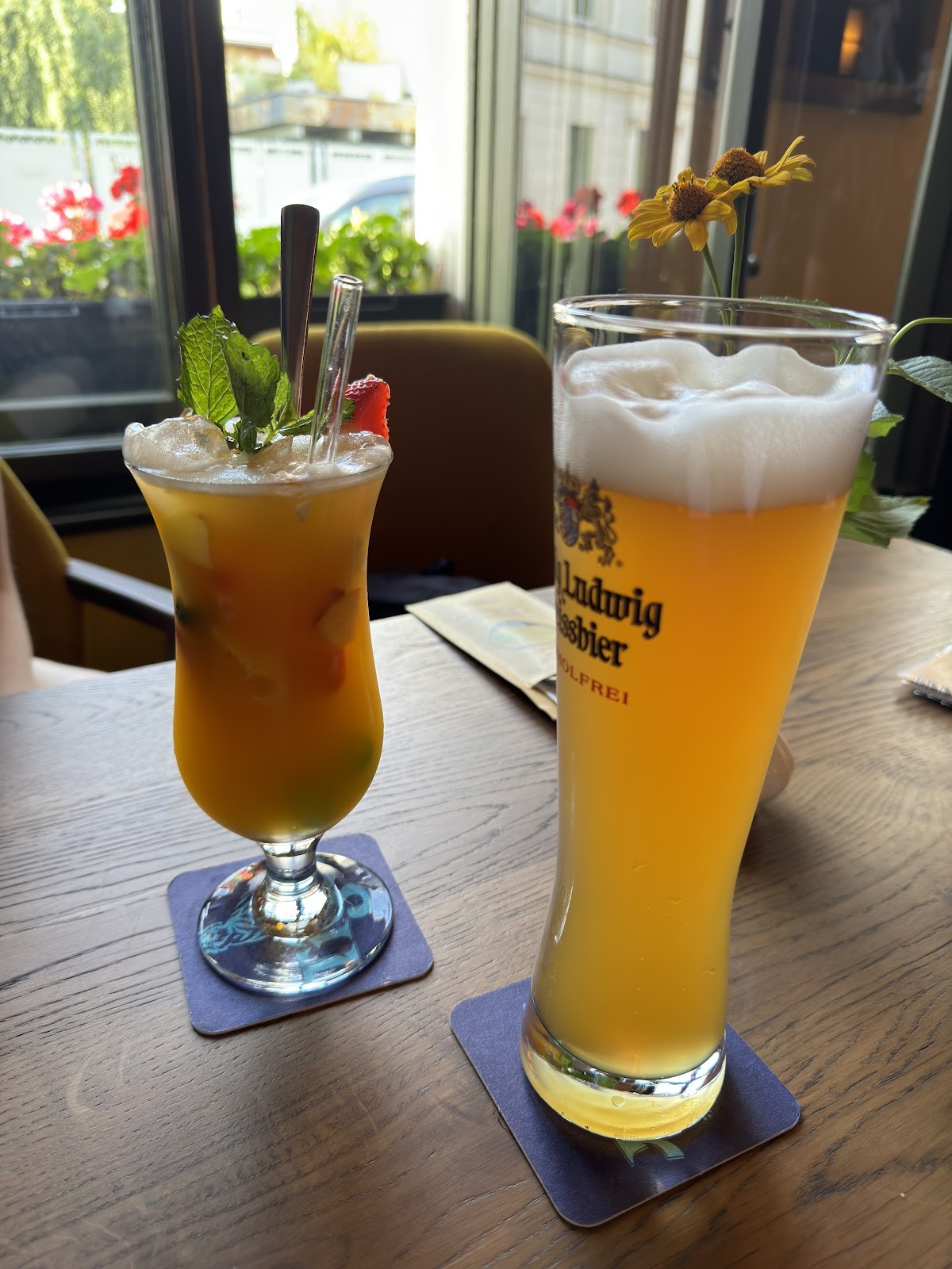 House of vegan 182: food & drinks