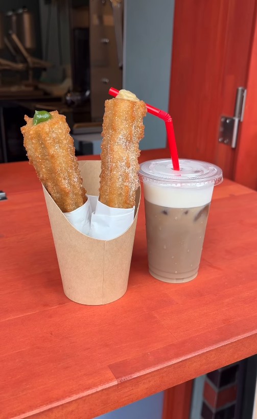 G'DAY Vegan Churros: food & drinks