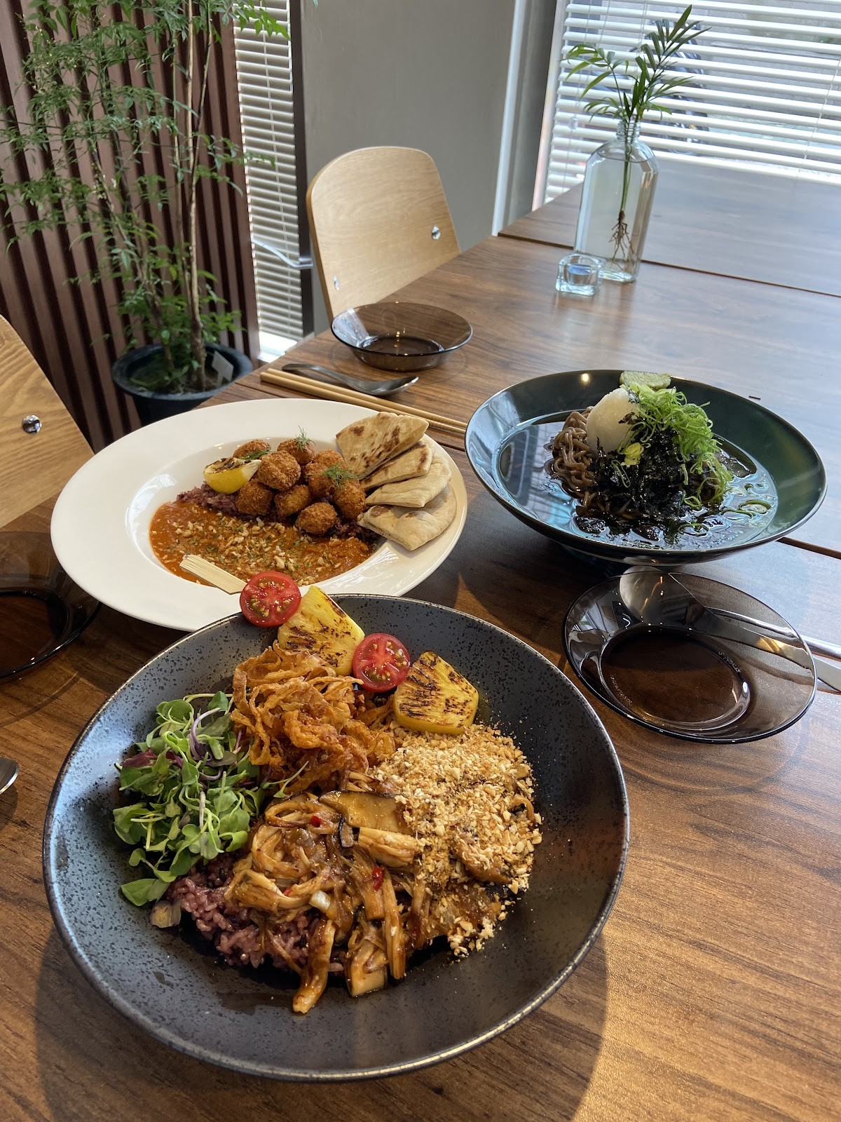 Little Gangster: food & drinks