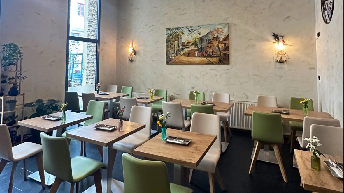 Vevi Restaurant: the place