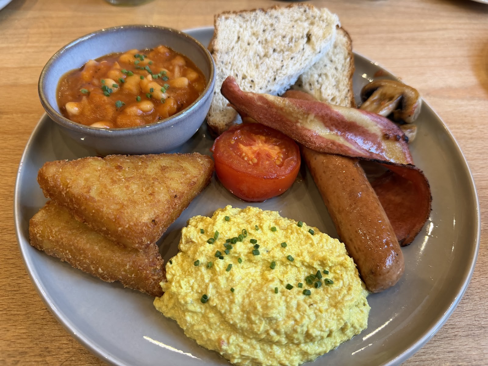 Morgentau. Restaurante Brunch Vegano Barcelona: food & drinks