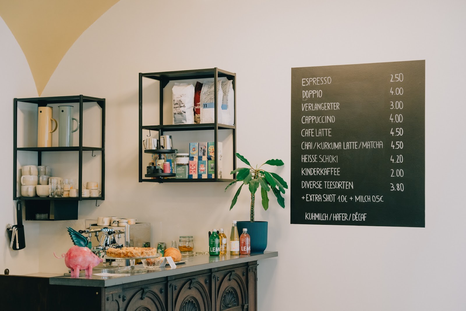 Cafe PriseMUT: the place