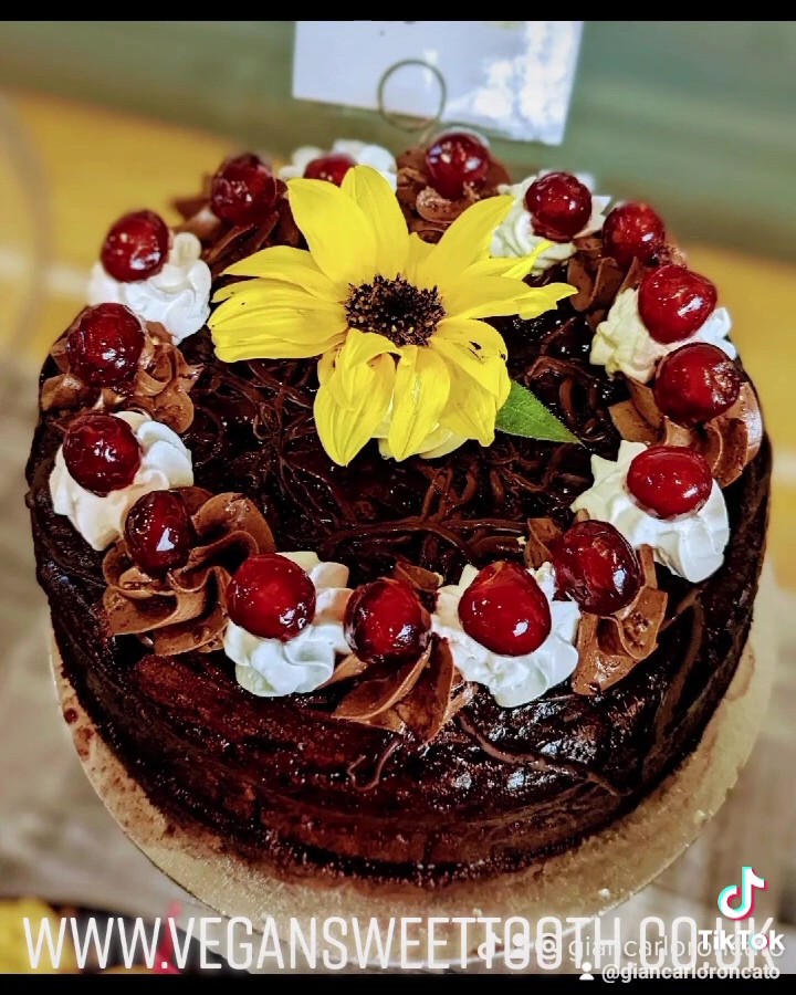 Vegan Sweet Tooth: food & drinks