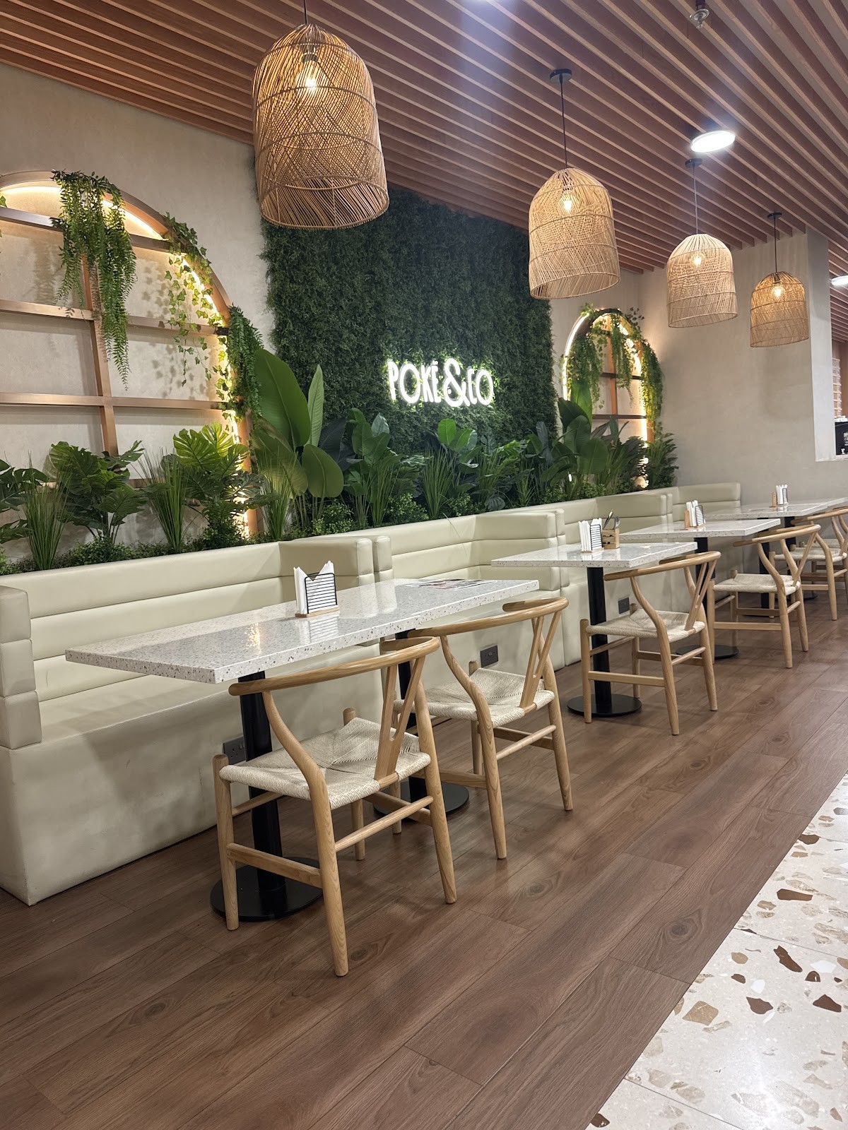Poke & Co - BCT: the place