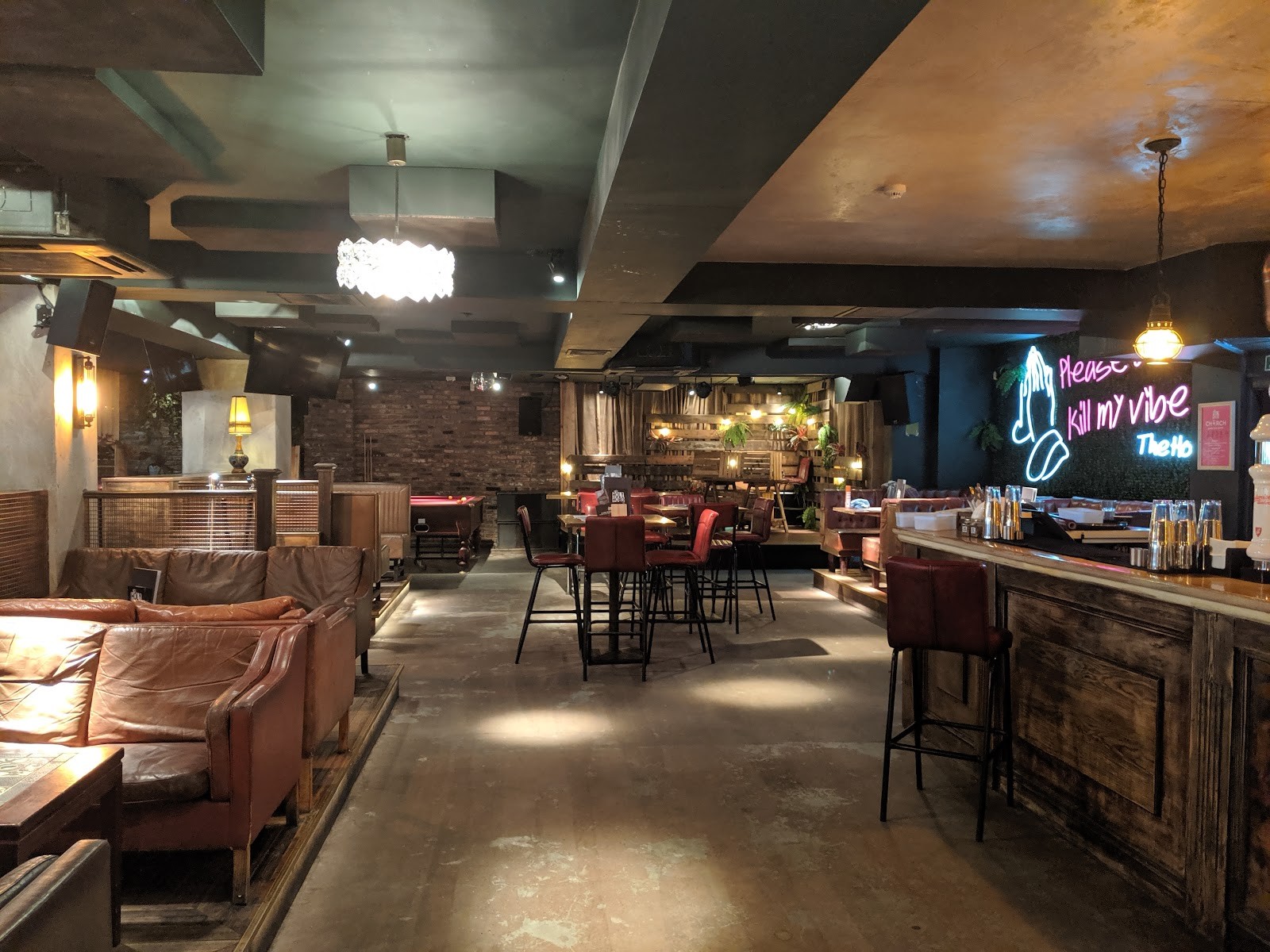 Holy Hobo: the place