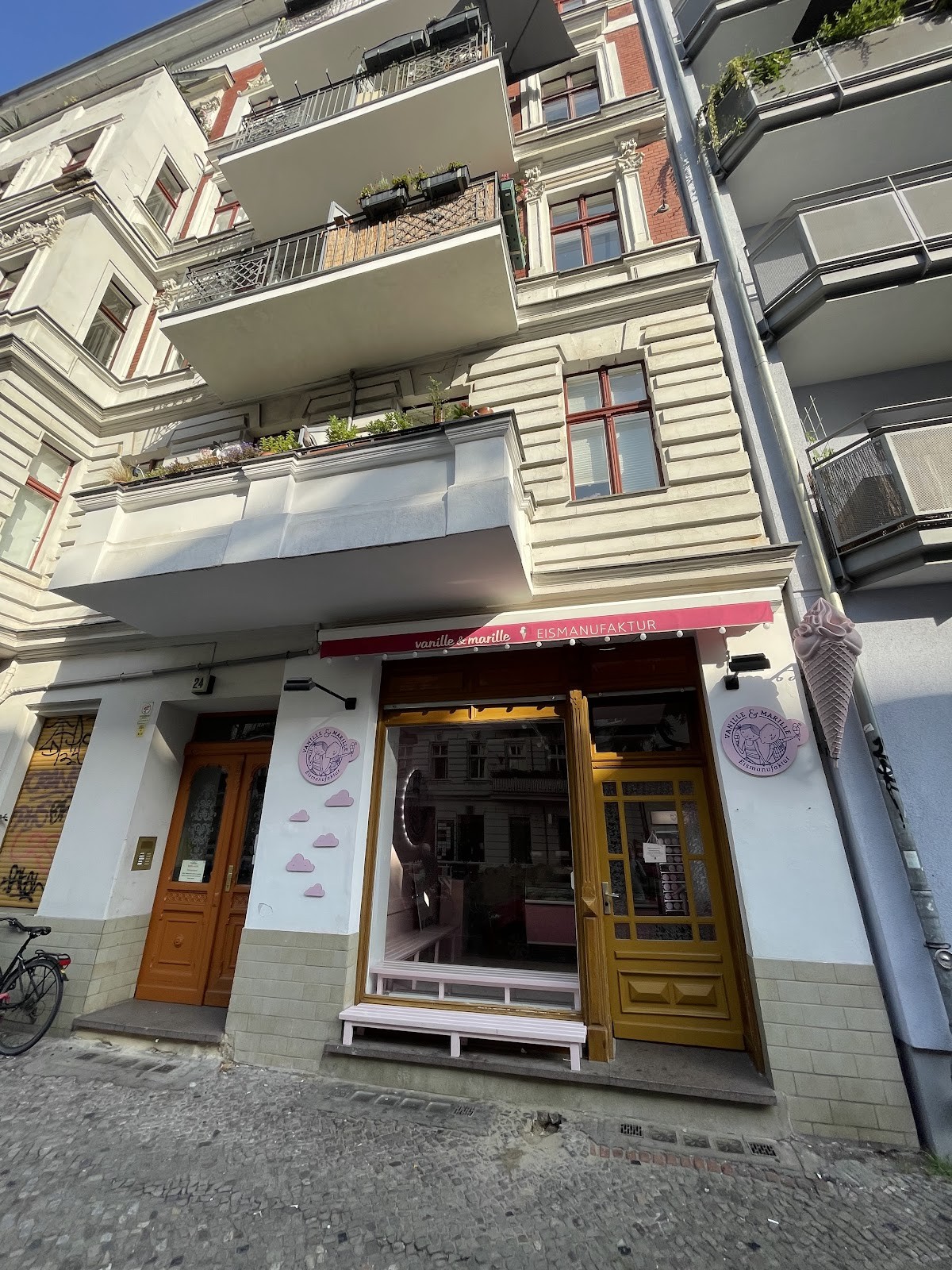 vanille & marille: the place