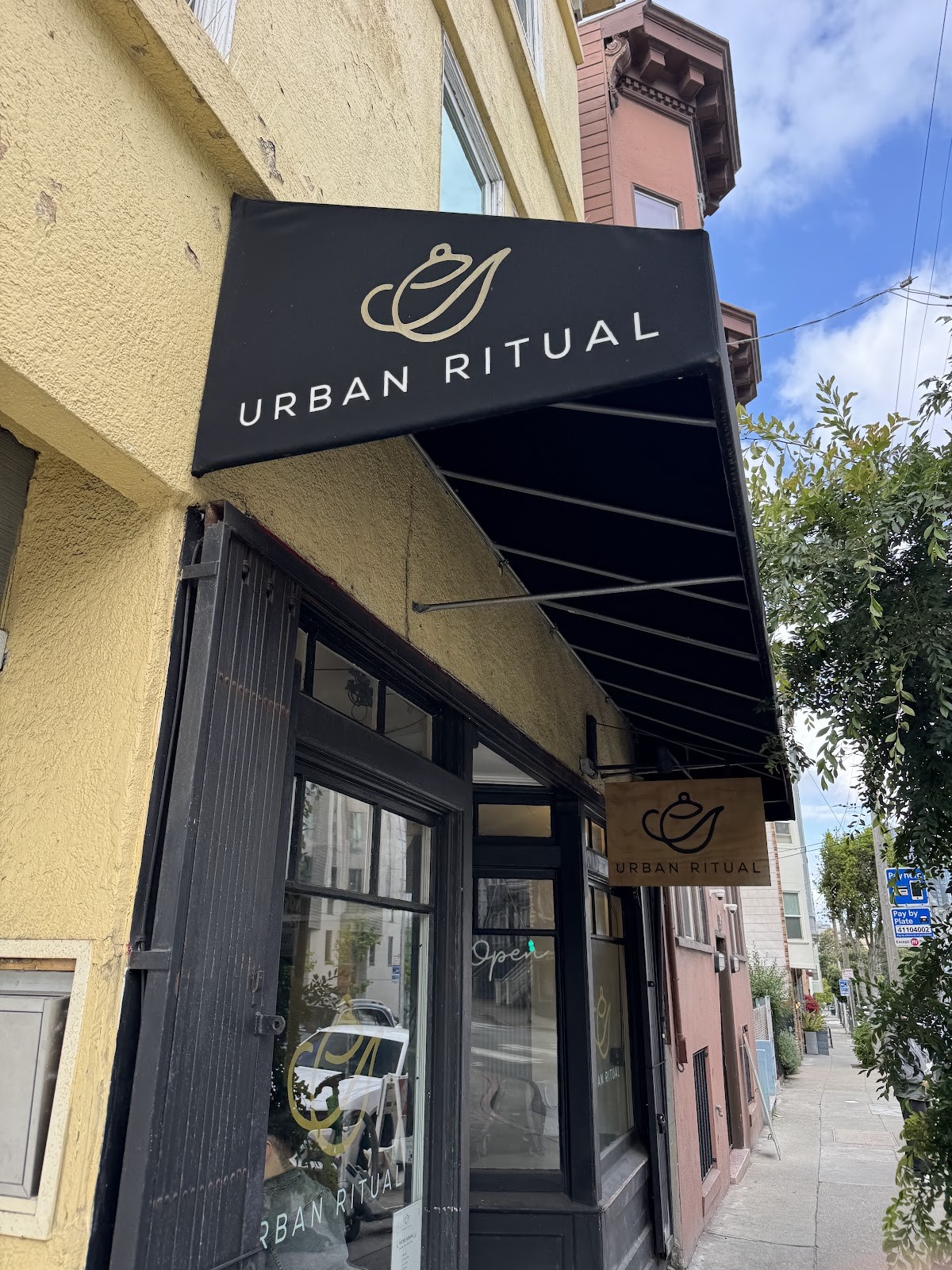 Urban Ritual Cafe: the place