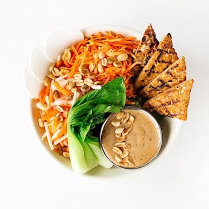 Aux Vivres Plateau: food & drinks