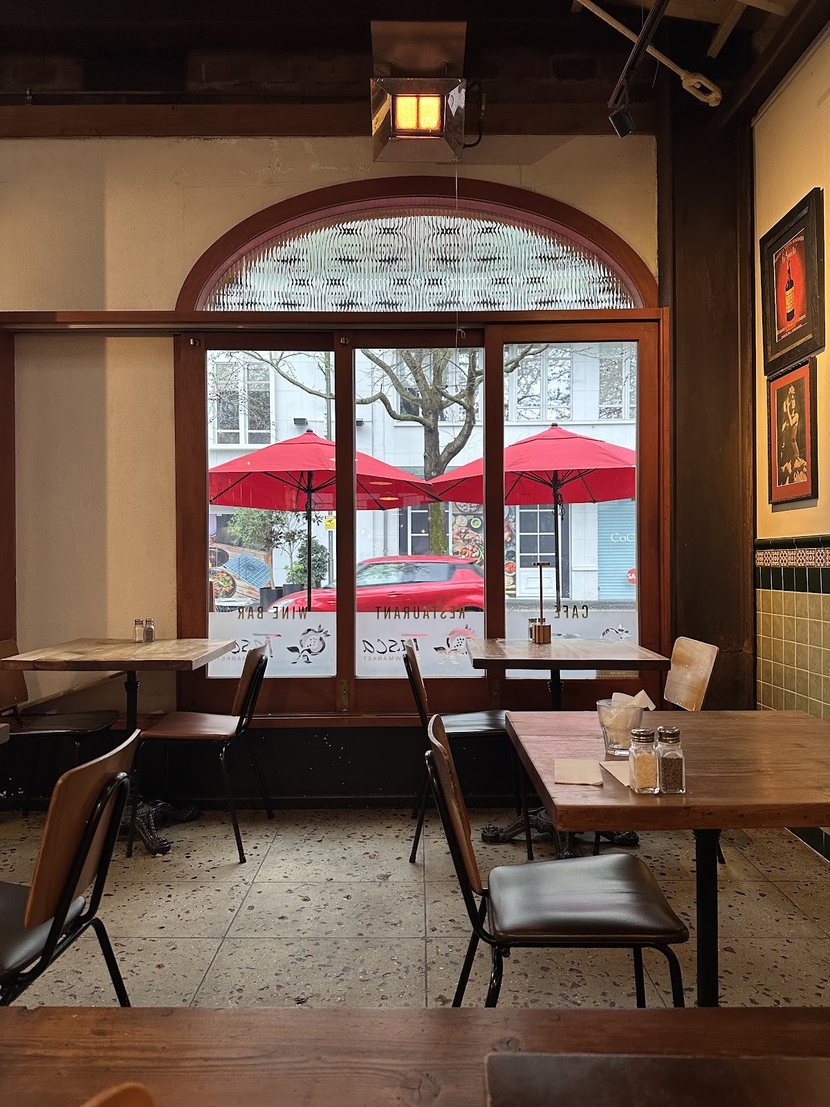 Tasca: the place