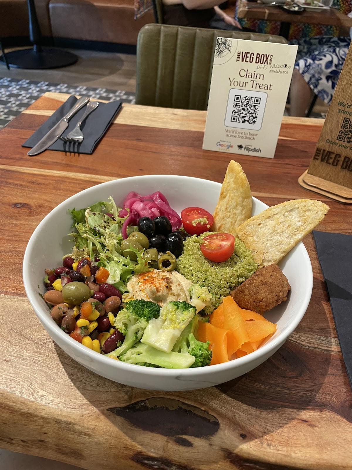 The Veg Box Cafe: food & drinks