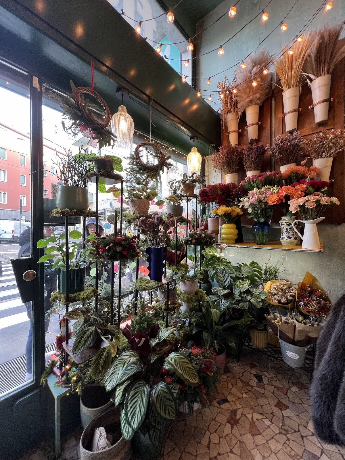 Fiuri Milano - Flowers and Coffee: the place