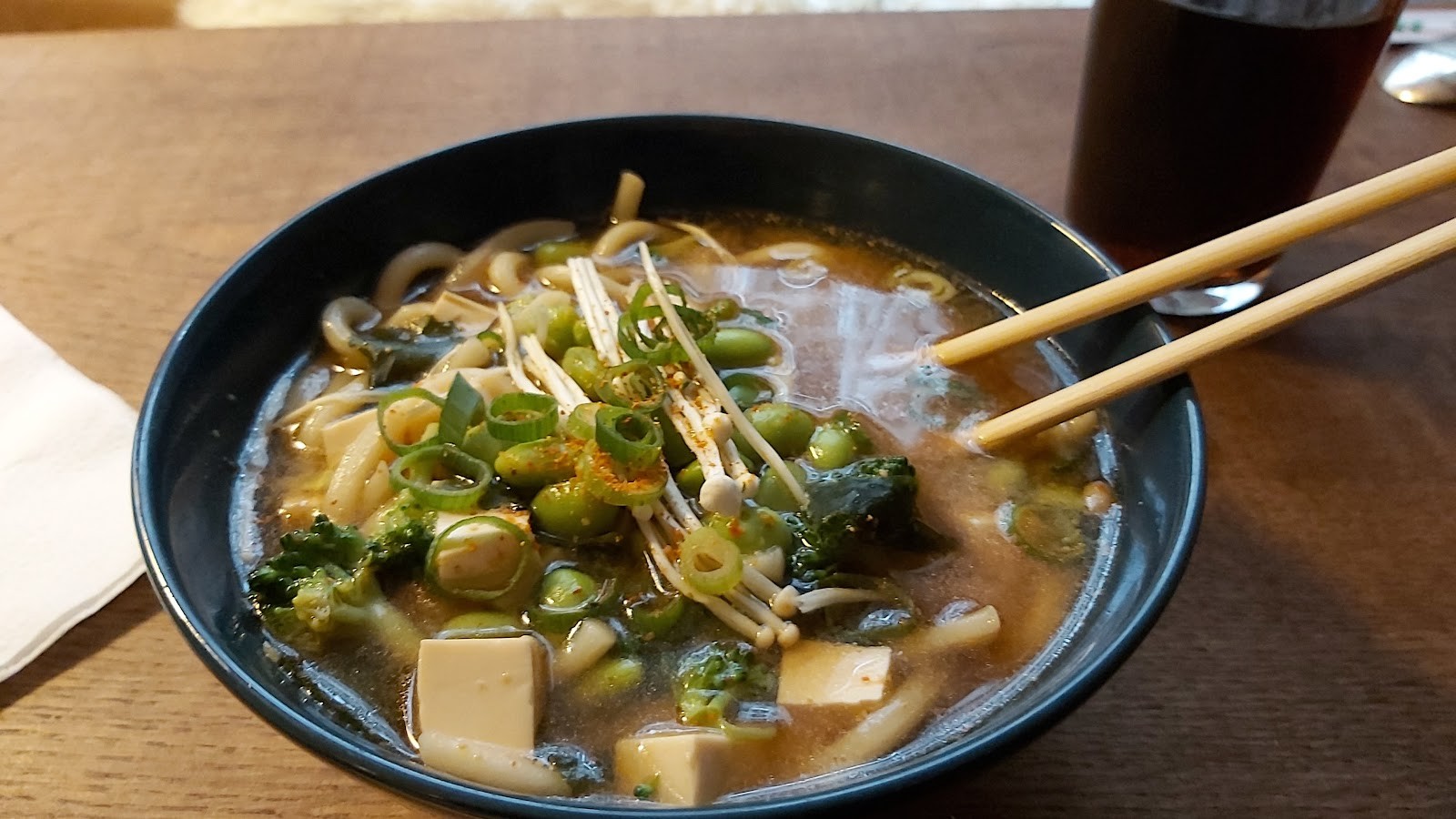 H kitchen: food & drinks