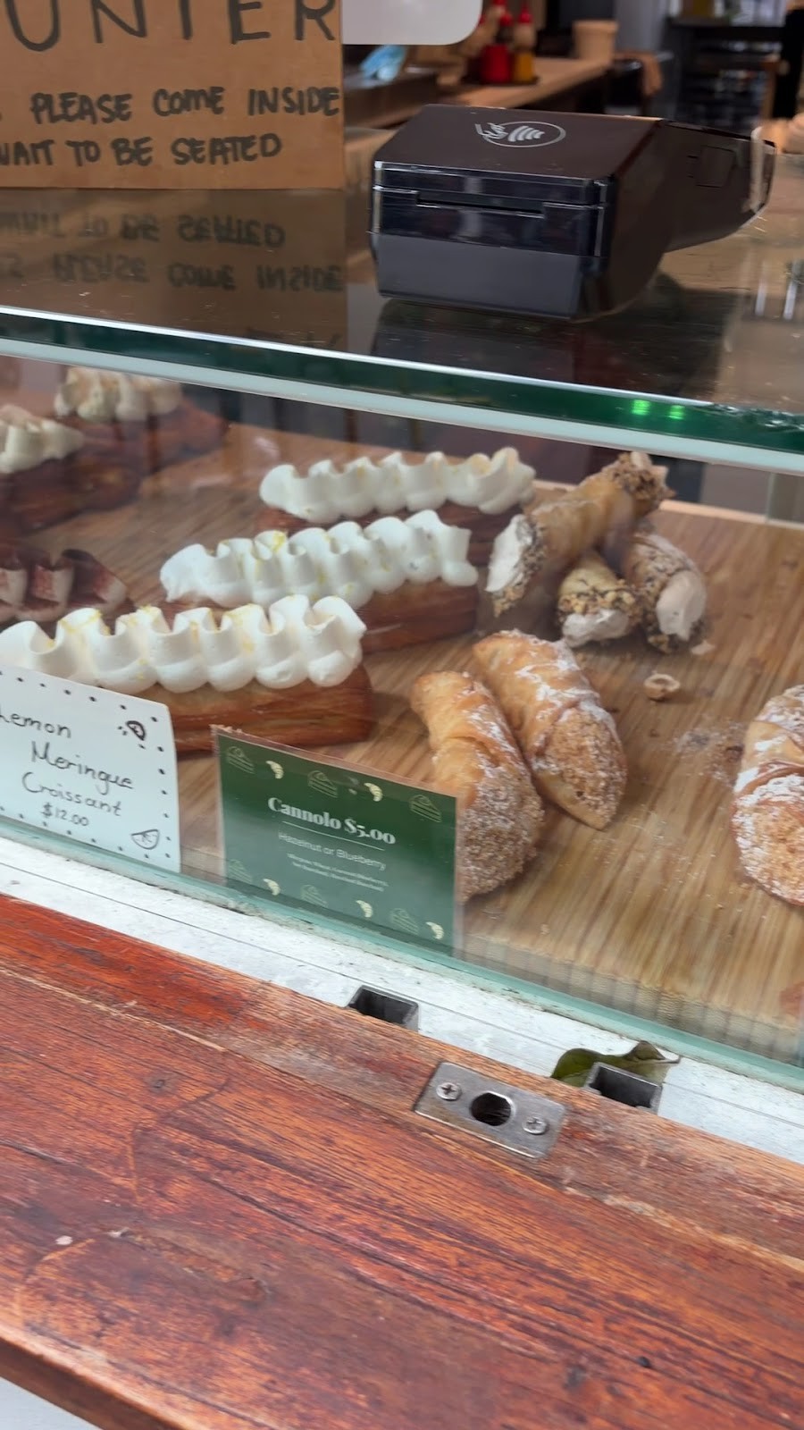 Oh My Days Vegan Patisserie: food & drinks
