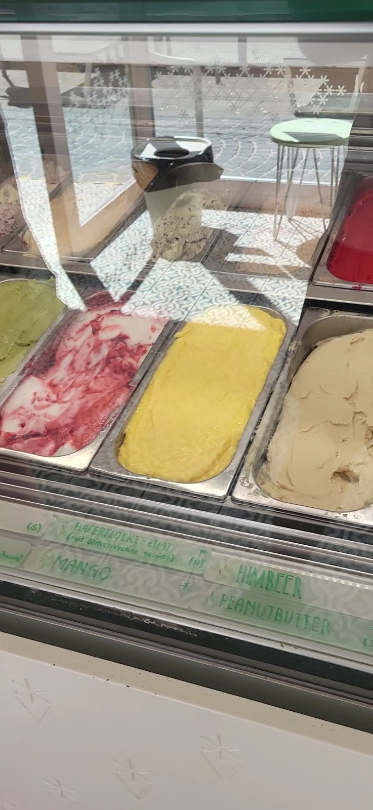 Veganista Ice Cream: food & drinks