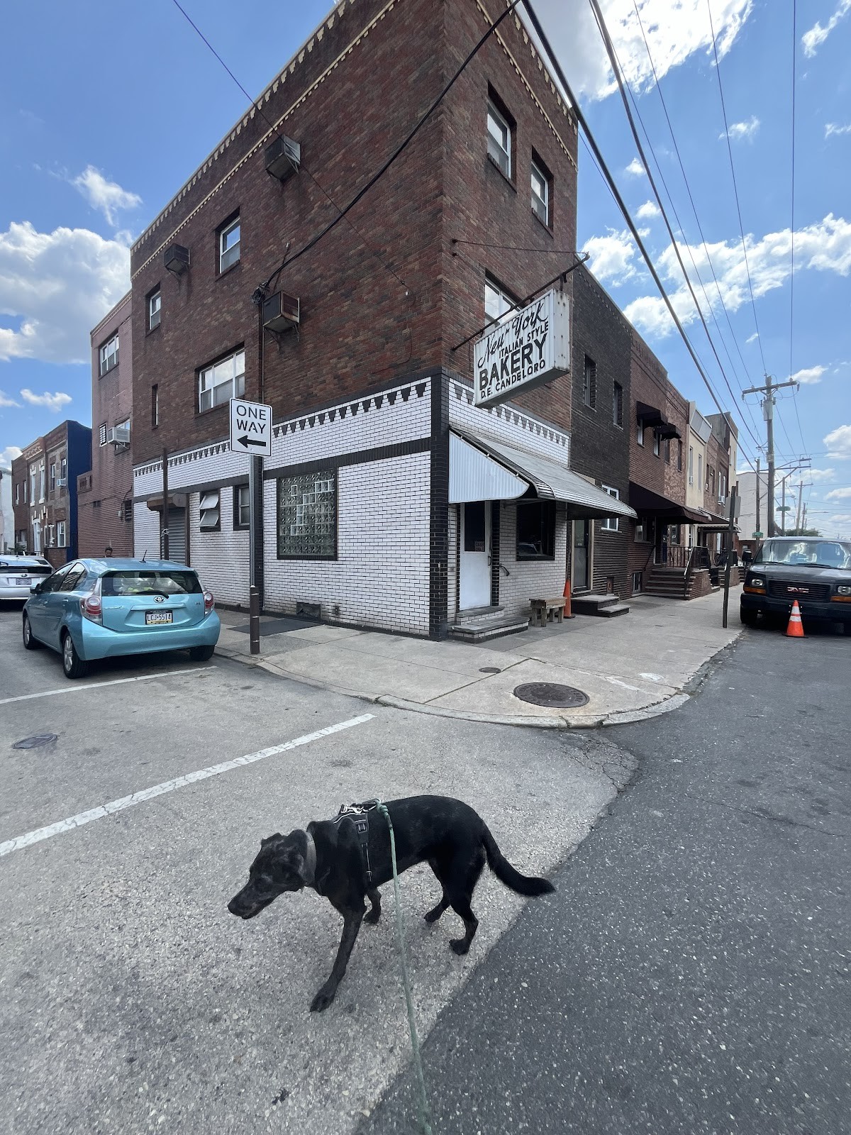 New York Bakery: the place