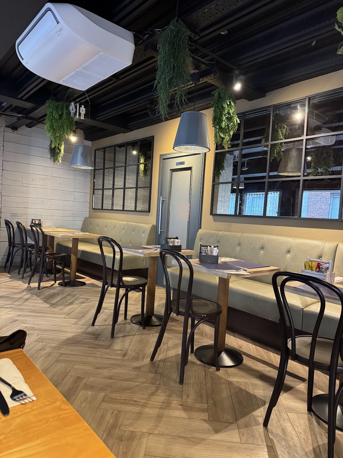 Jay Kays Cafe: the place