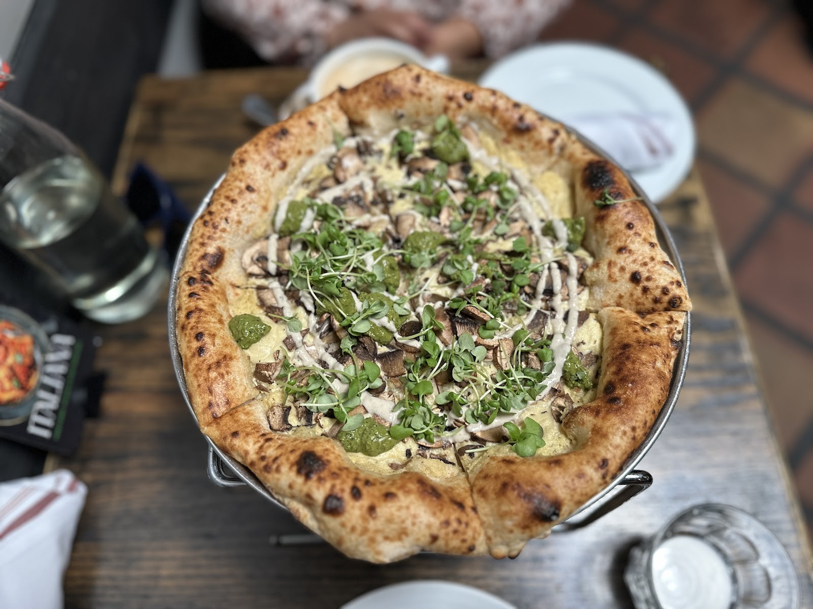Pura Vita: food & drinks