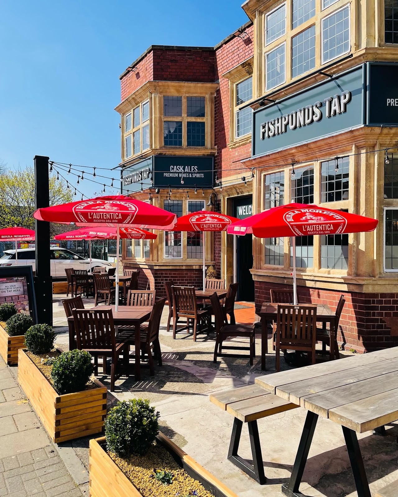 Fishponds Tap: the place