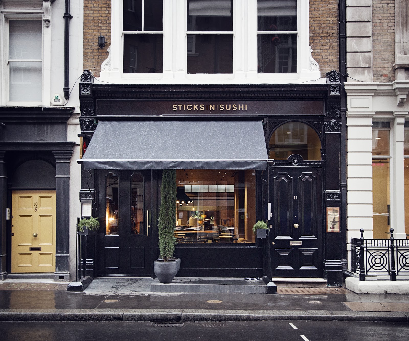 Sticks'n'Sushi: the place
