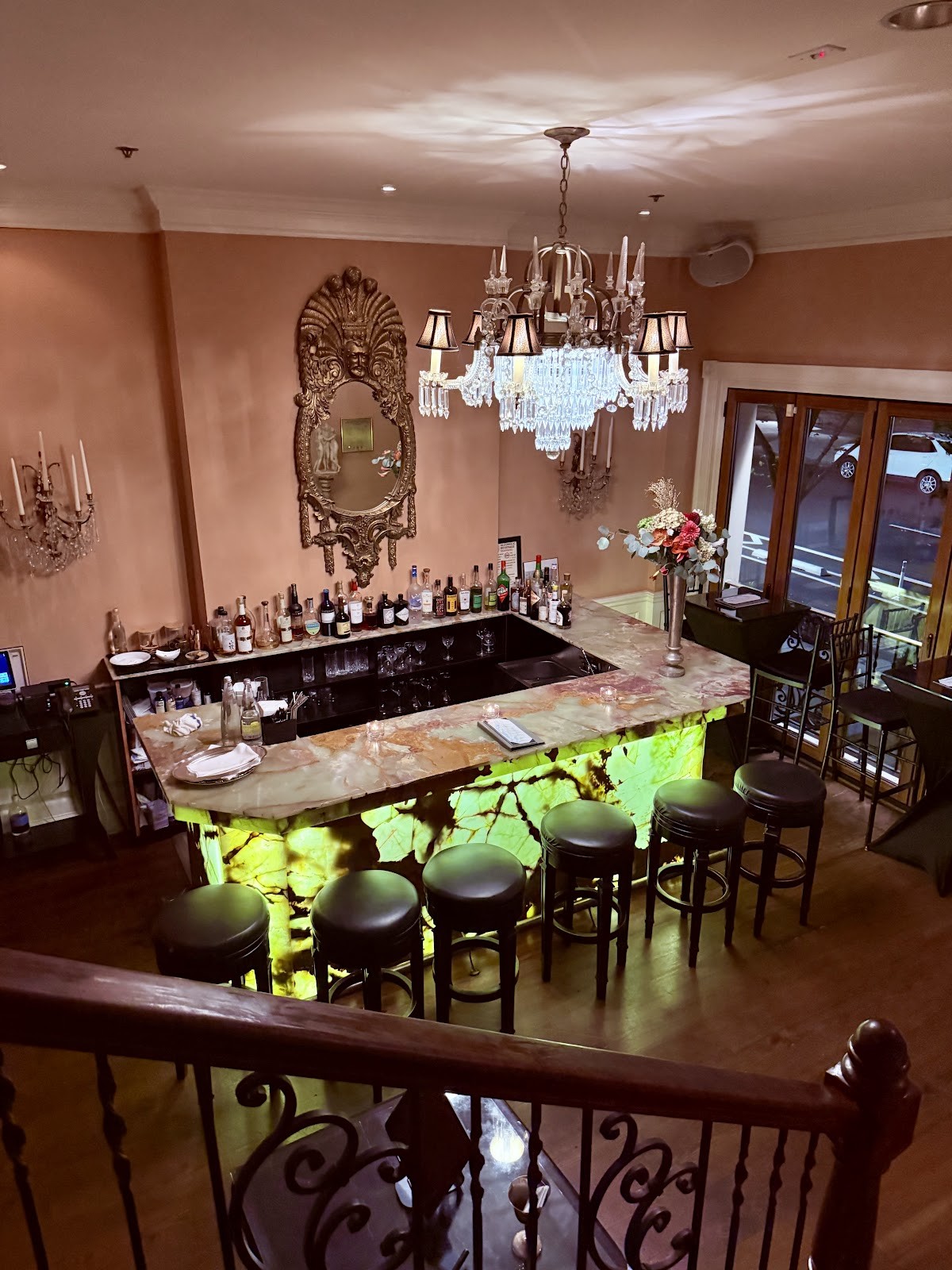 Elizabeth's: the place