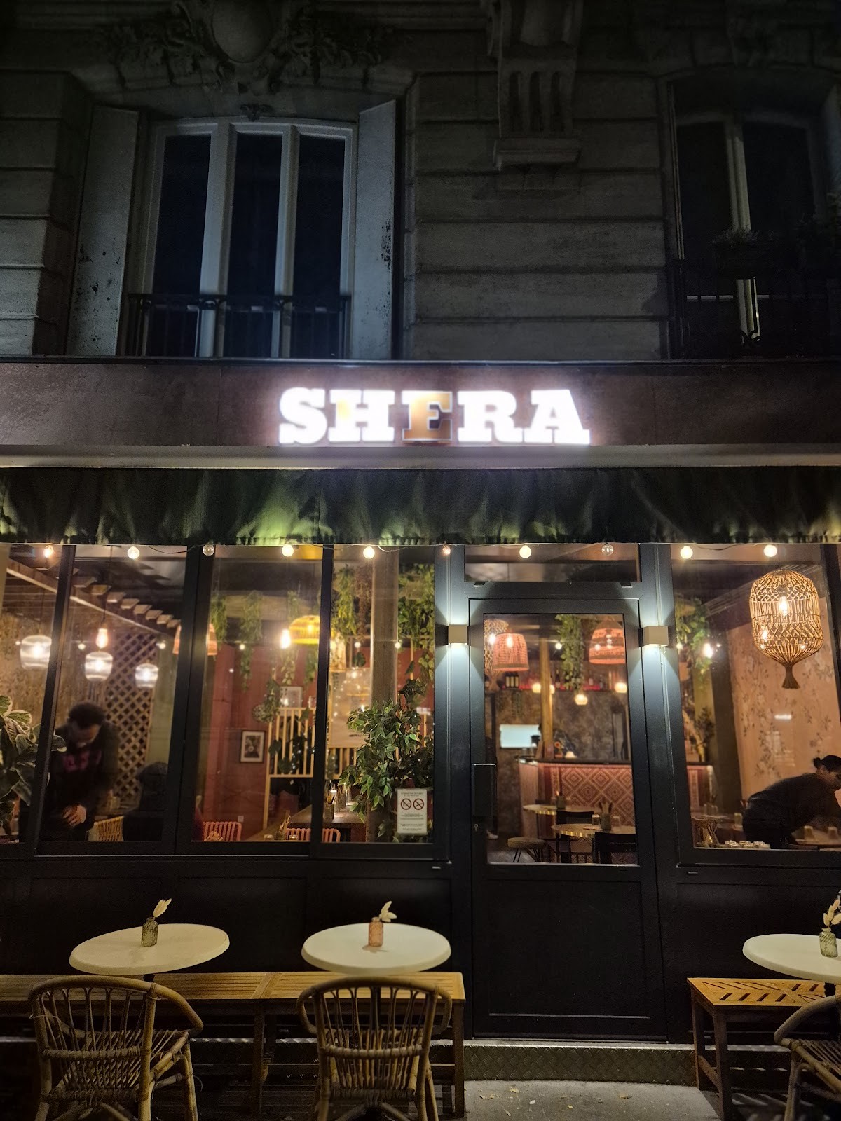 Restaurant Indien SHERA Paris 17: the place