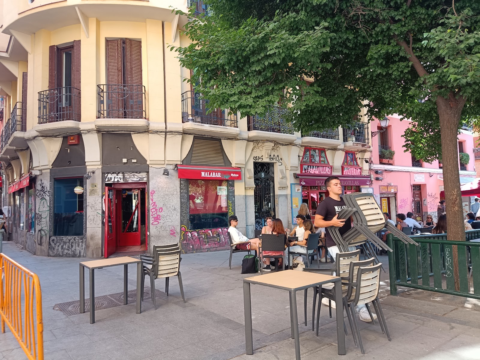 Pizzería Maravillas: the place