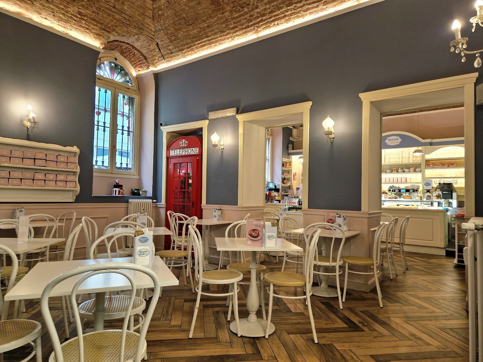 Sweet Lab: the place