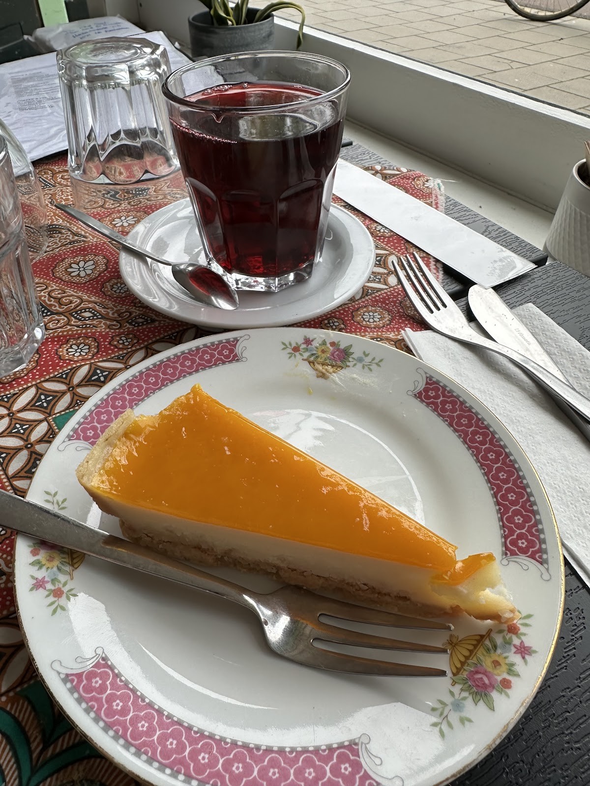 The Old Soul: food & drinks