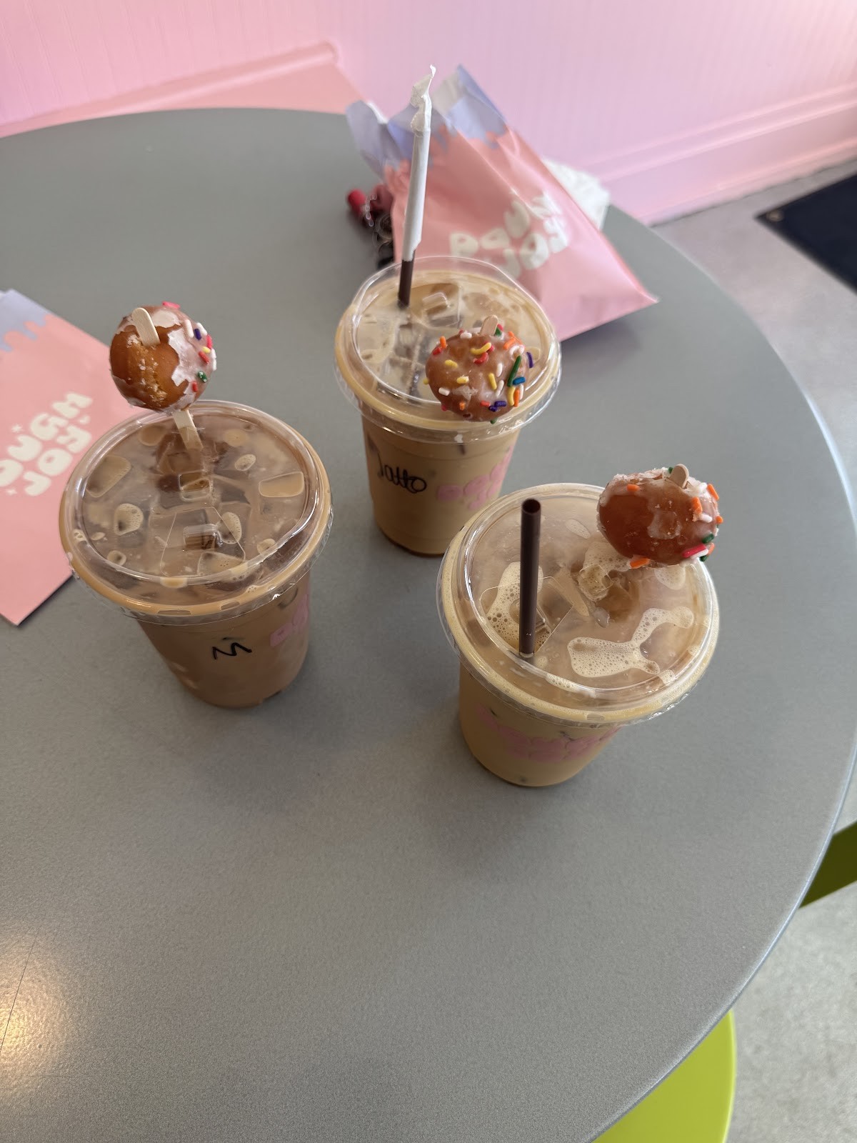 Dough Joy: food & drinks