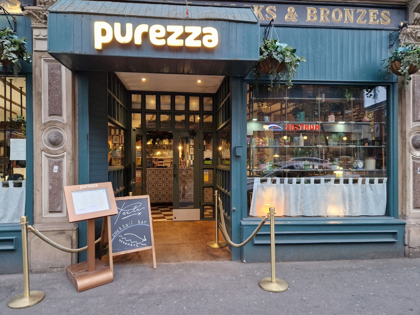 Purezza Manchester: the place