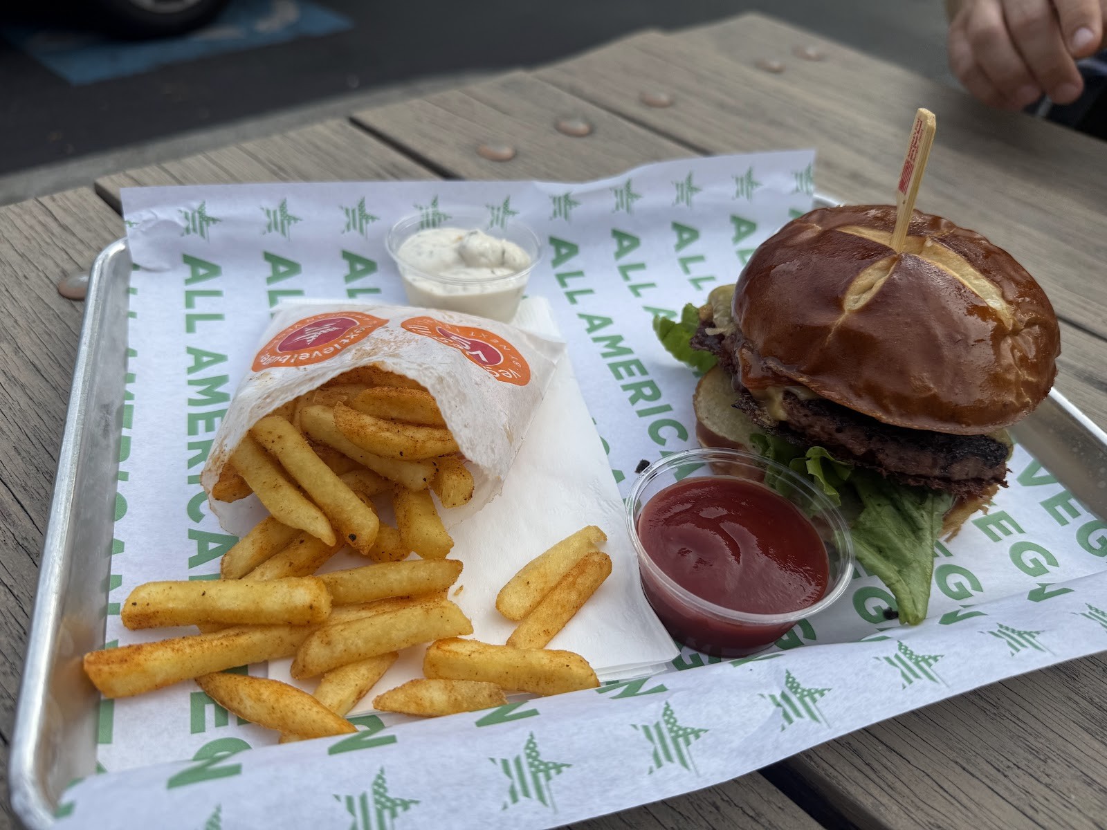 Next Level Veggie Grill: food & drinks