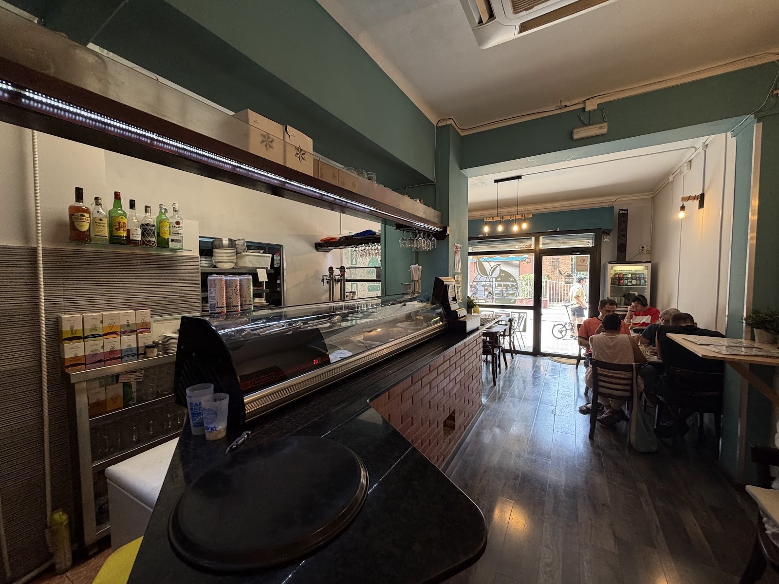 VIDA CAFE: the place