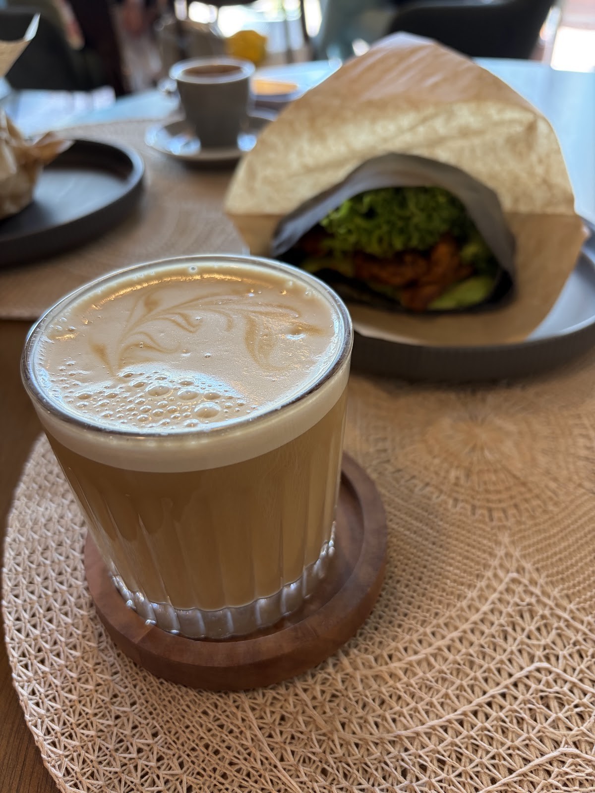 DOBRO TOP VEGAN: food & drinks