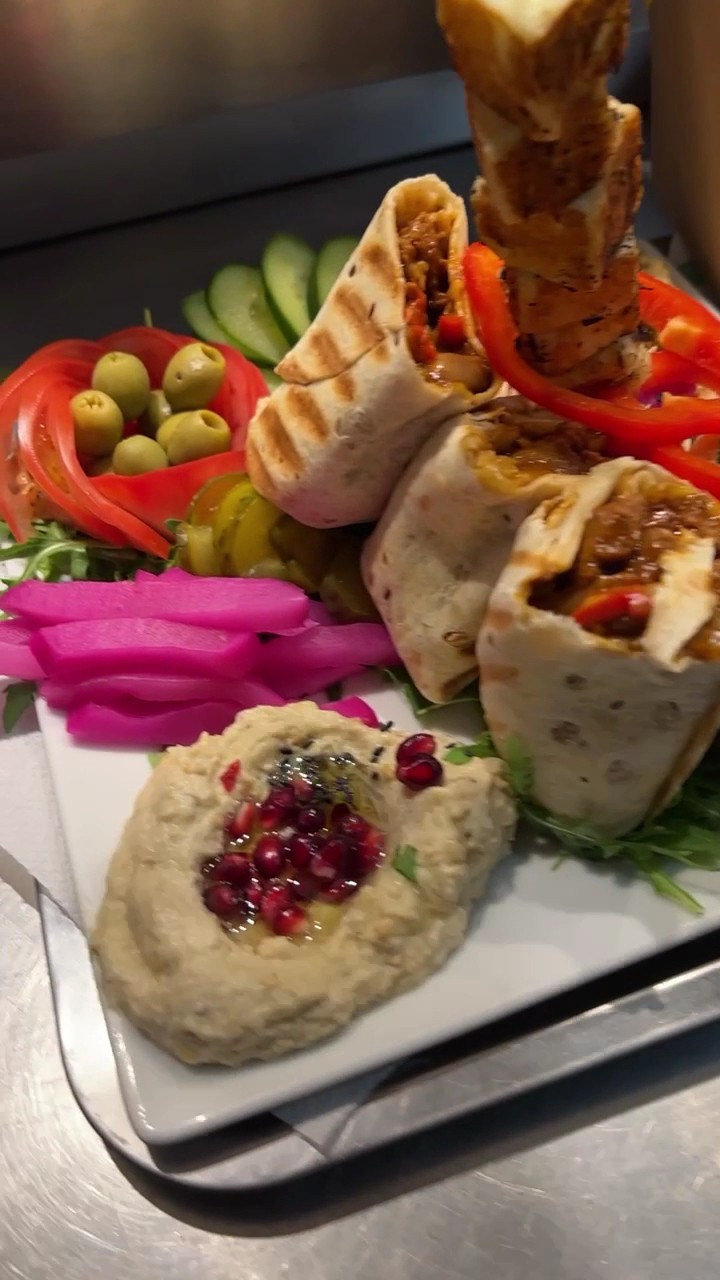 Falafel & Szarma Veg4seasons: food & drinks