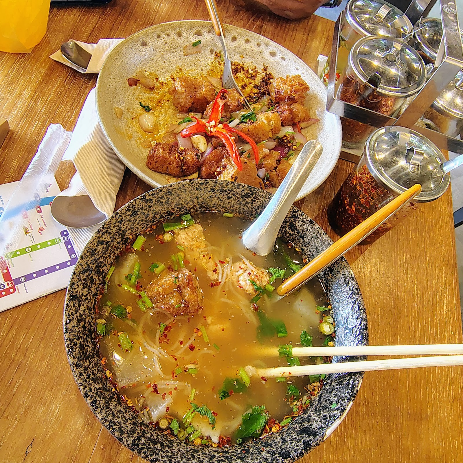 Kem-Kon Khaosan: food & drinks