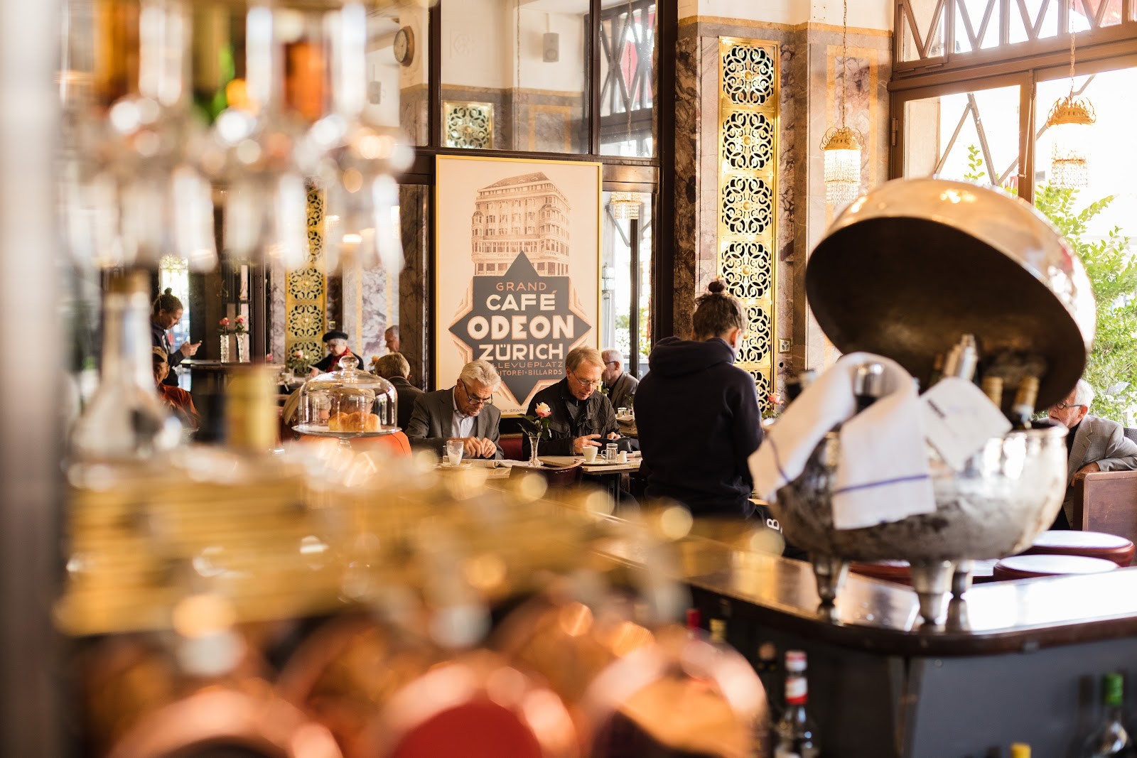 Café Bar ODEON: the place