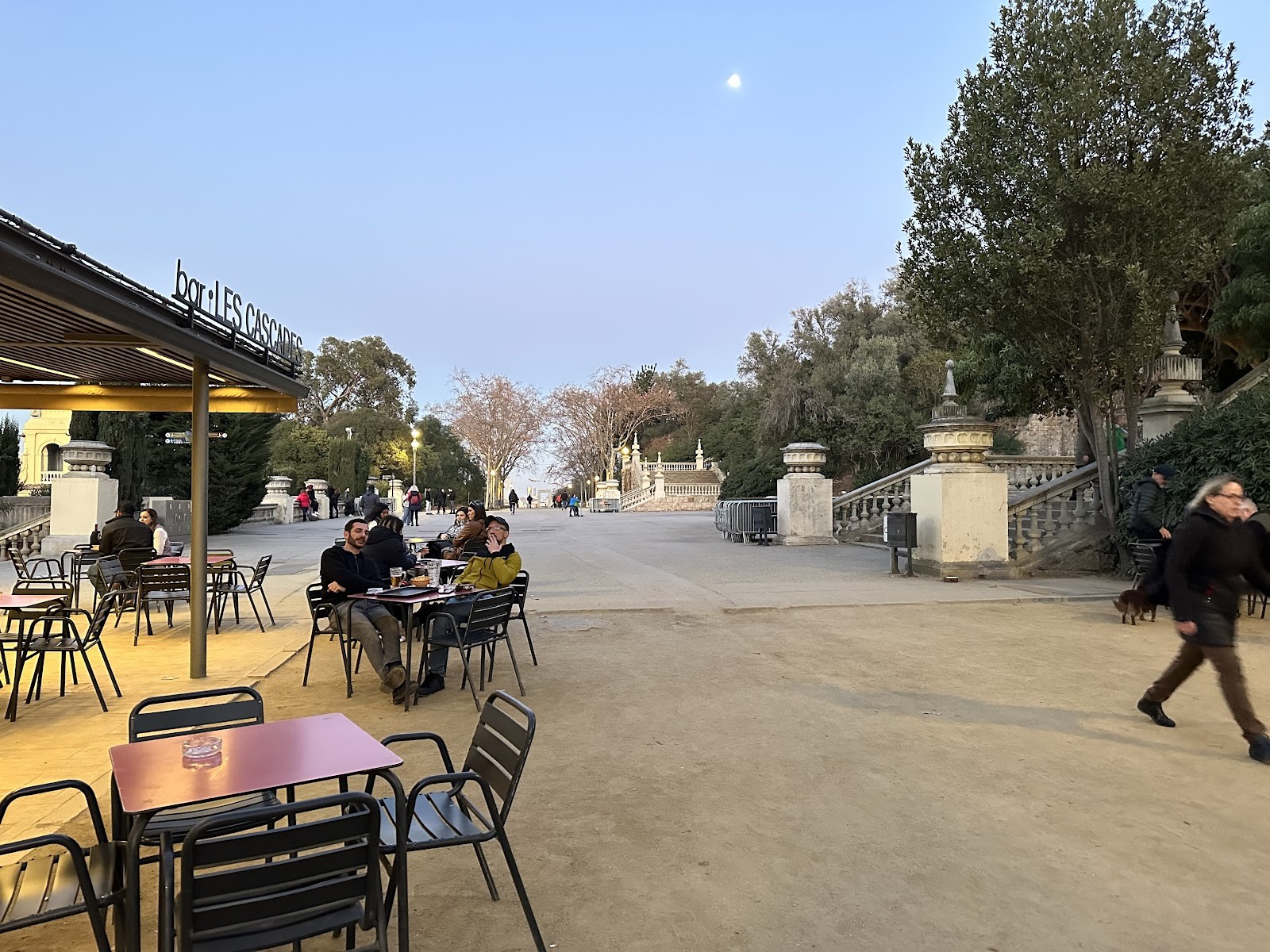 Bar Les Cascades: the place