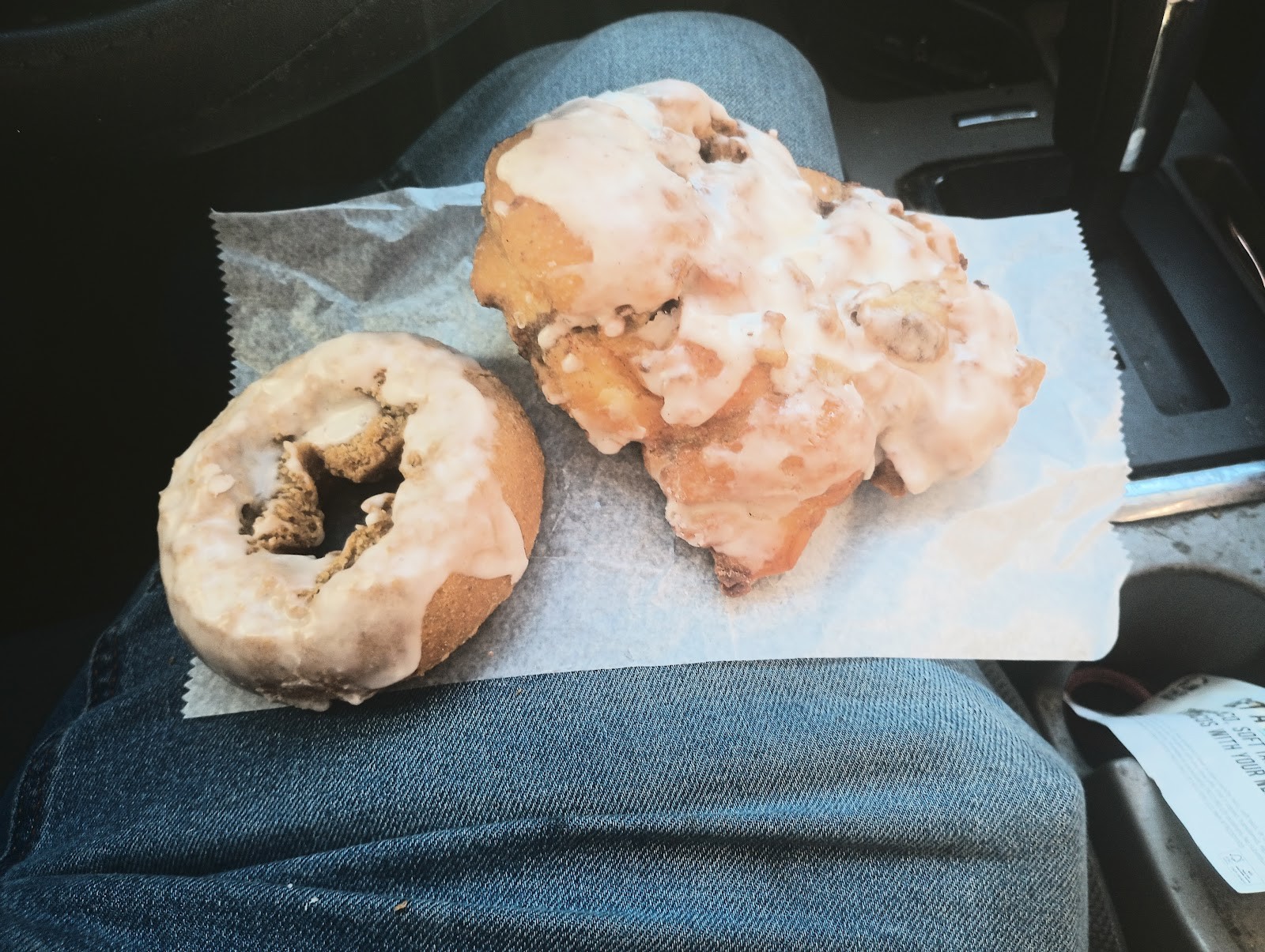 Dottie’s Donuts: food & drinks