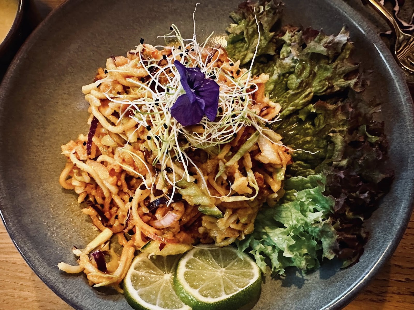 Yangon Delight: food & drinks