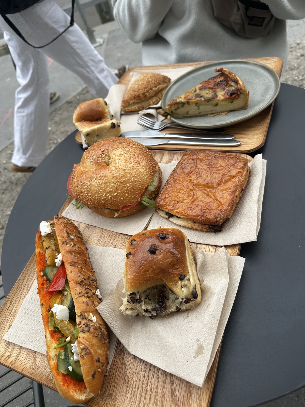 Land&Monkeys Beaubourg: food & drinks