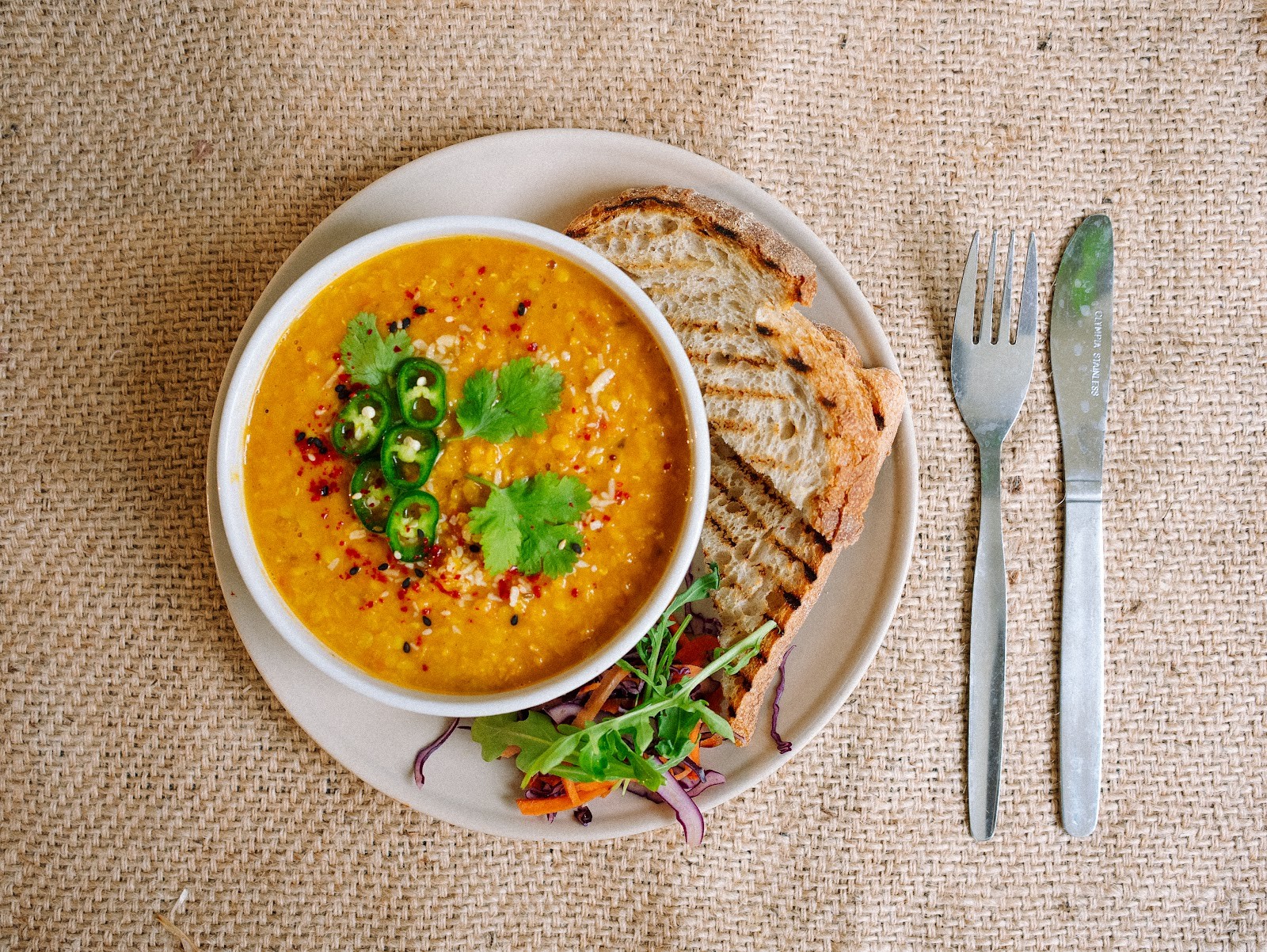 Mandala Café Bethnal Green: food & drinks
