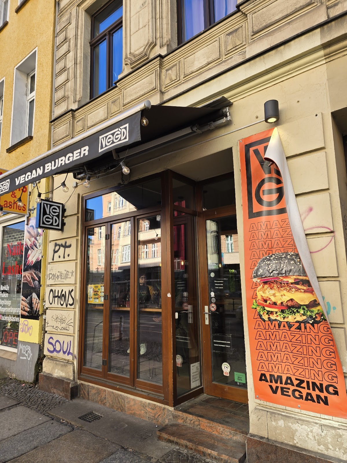Veg'd - Vegan Burgers - P-Berg: the place