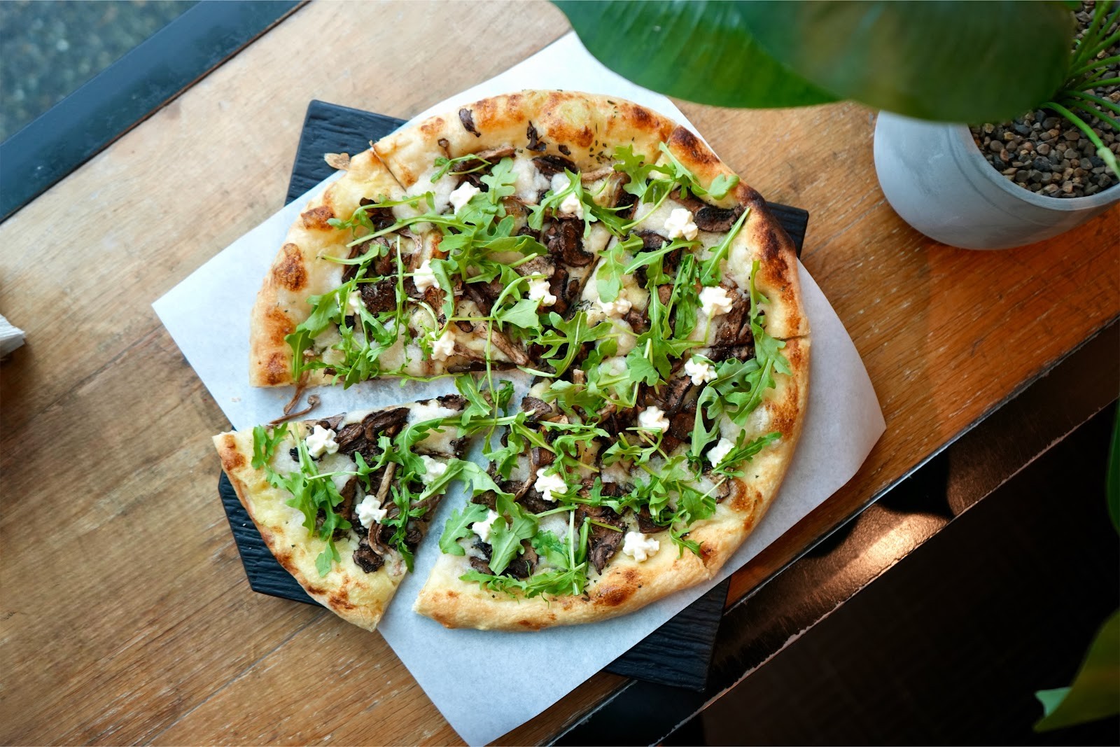 Virtuous Pie: food & drinks