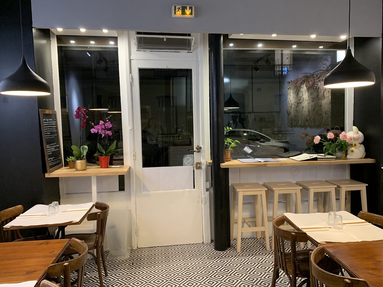 Chez Tonton: the place