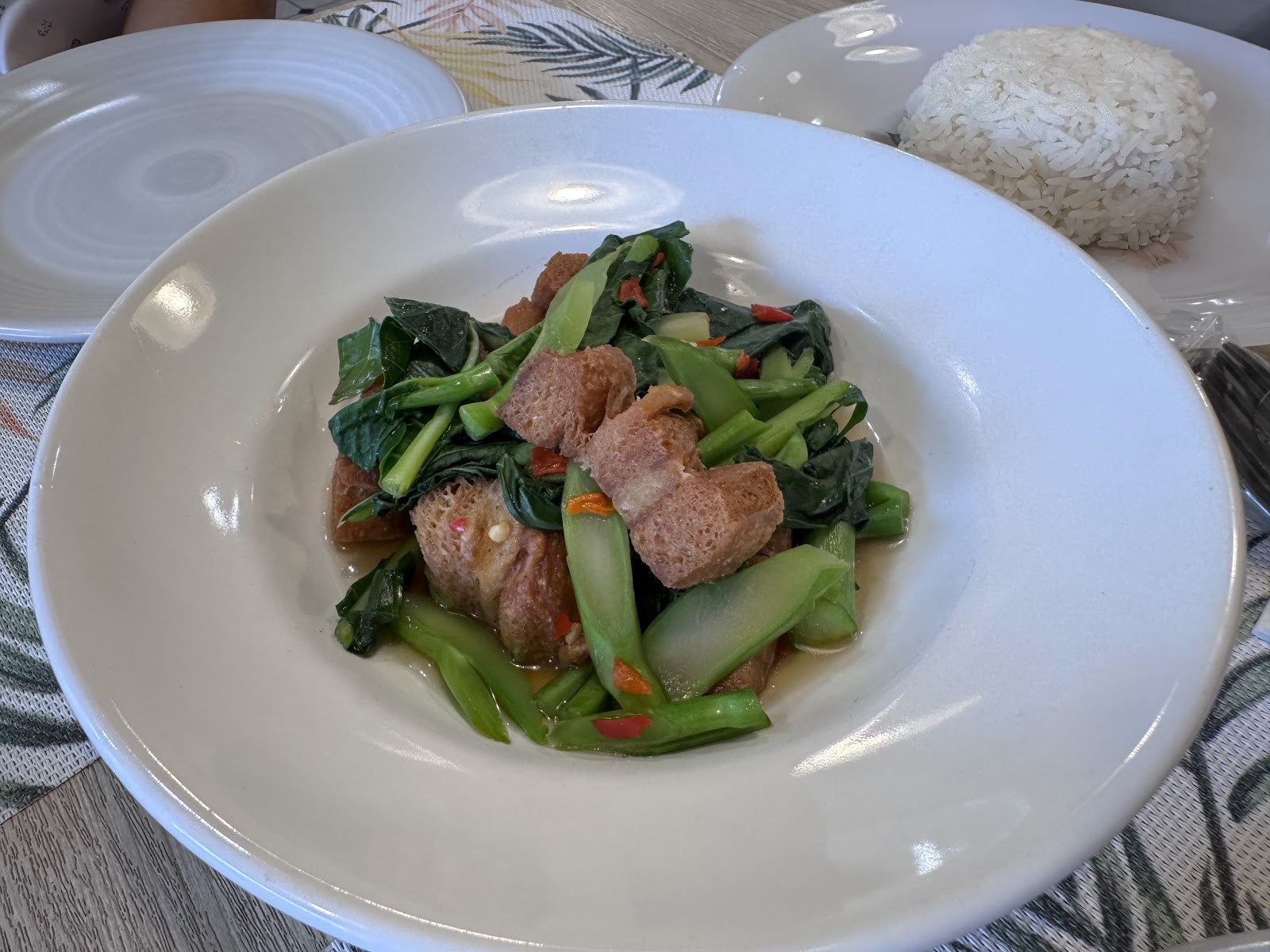 Sook Sathorn Silom Branch: food & drinks
