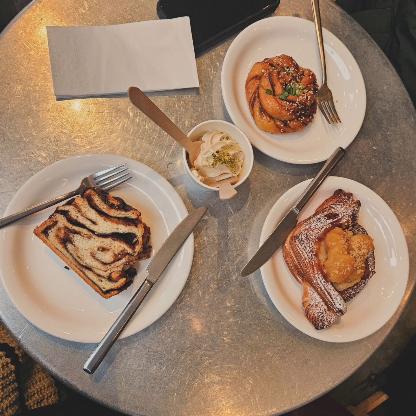 SAINT-JEAN Deli: food & drinks