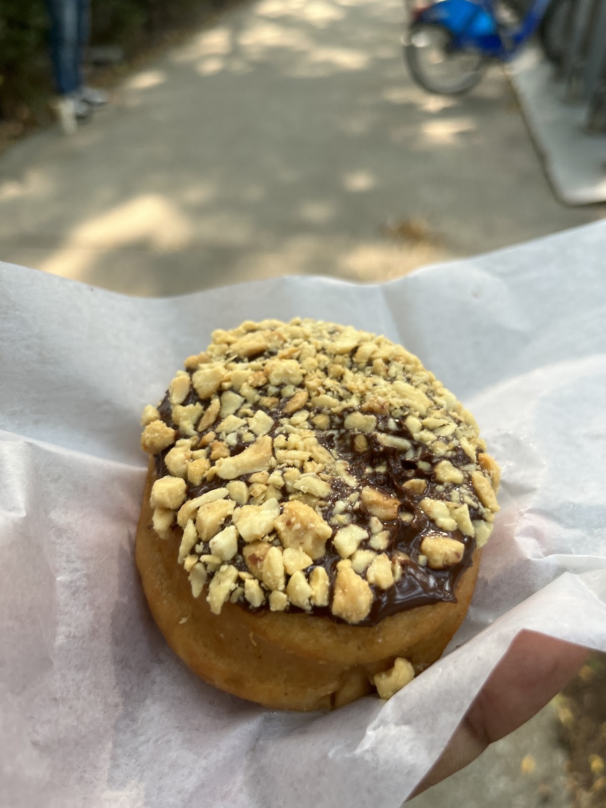 Gigi's Doughnuts: food & drinks