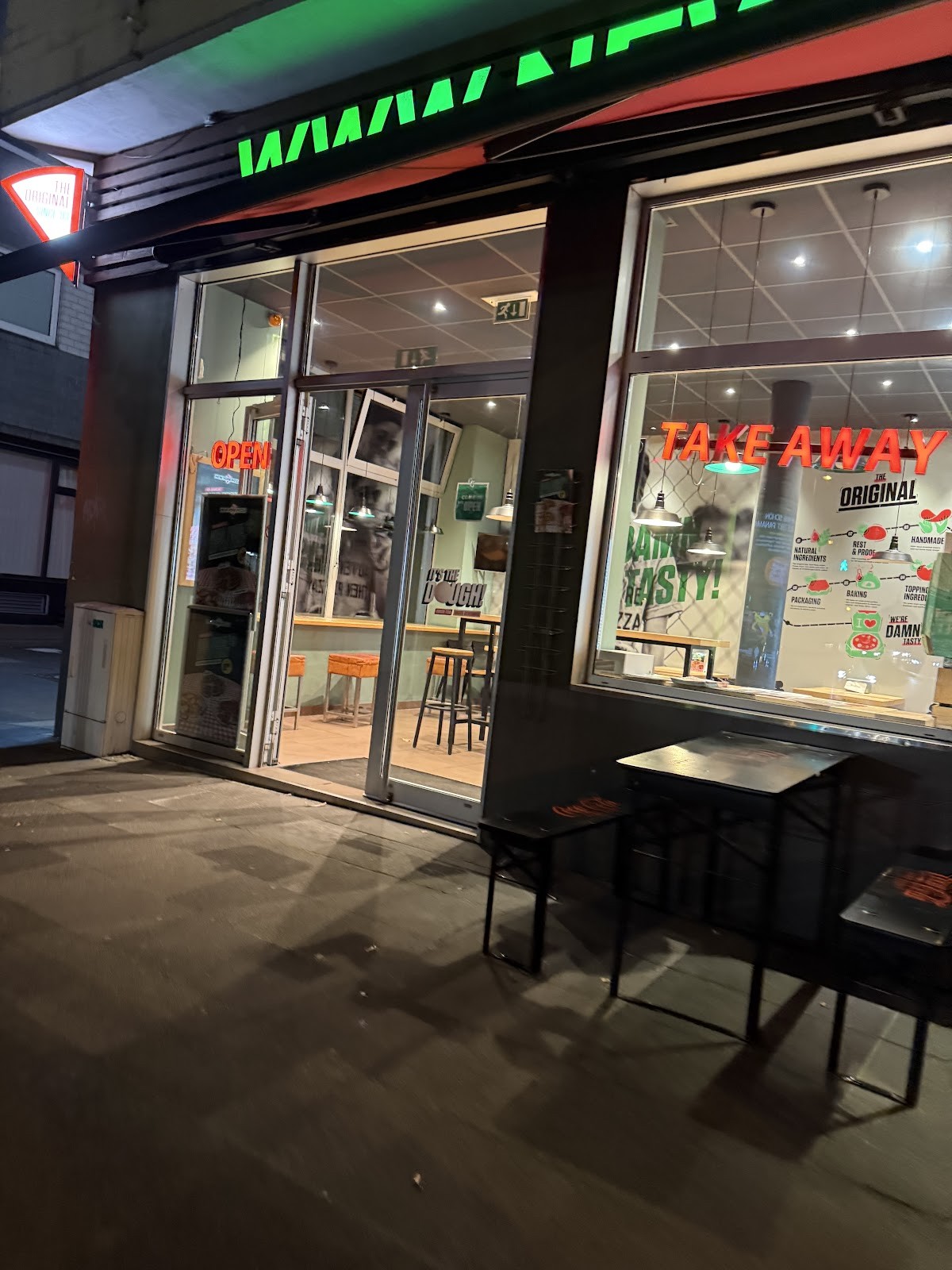 New York Pizza: the place